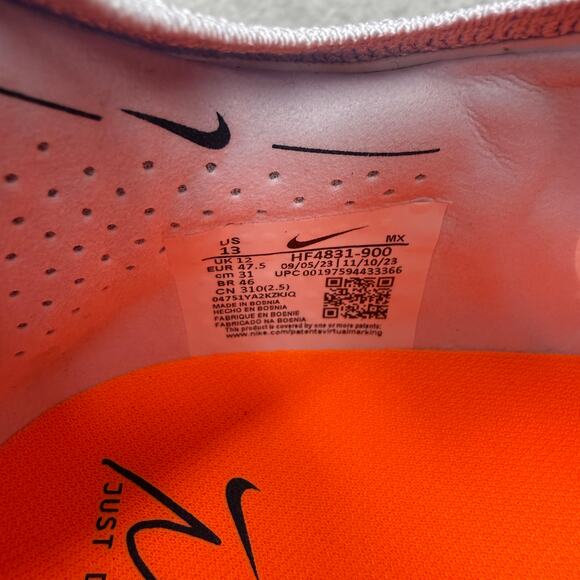 Athletic_Shoes